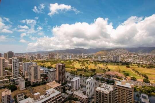 Deluxe Panoramic Mountain View Condo - 37Th Floor, Free Parking & Wifi Condo Гонолулу Екстер'єр фото