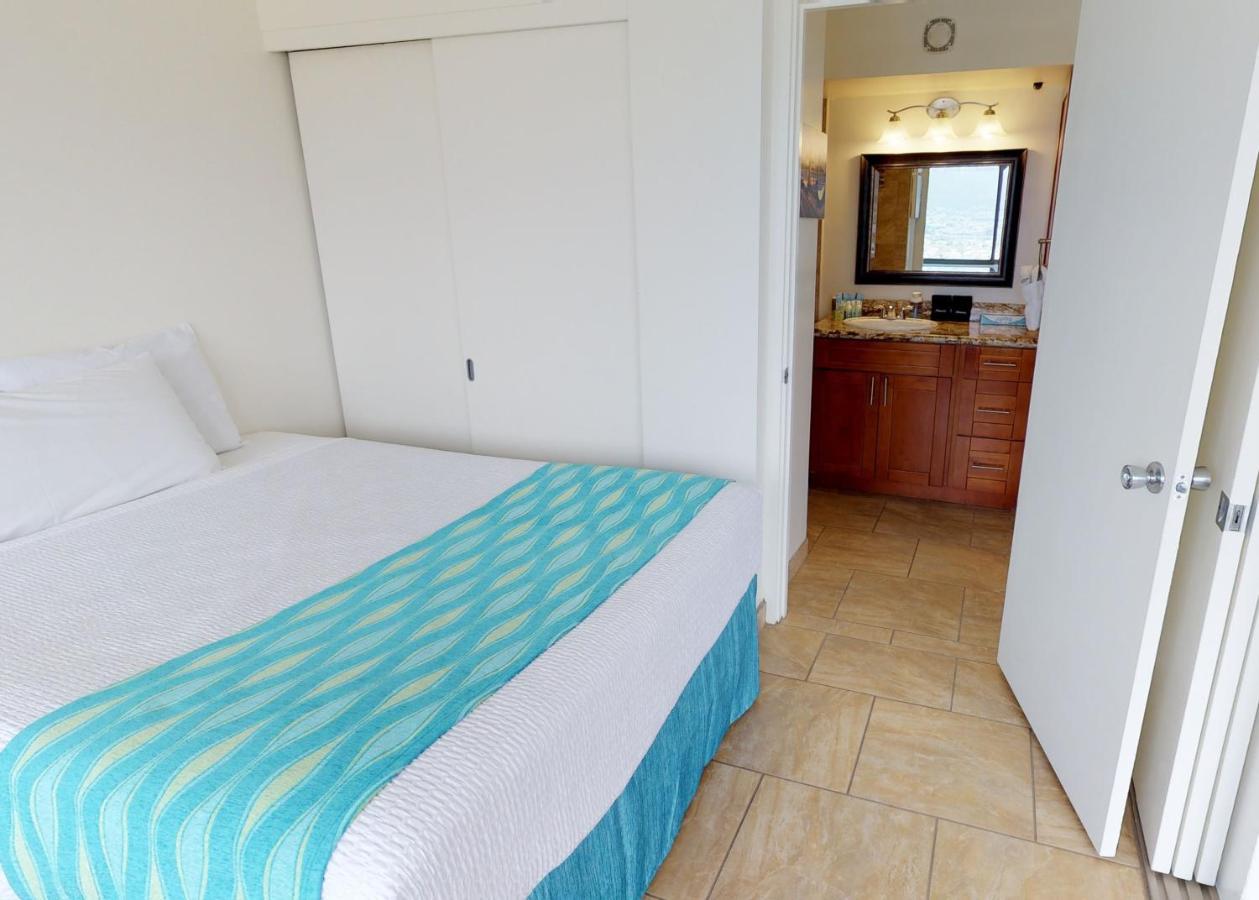 Deluxe Panoramic Mountain View Condo - 37Th Floor, Free Parking & Wifi Condo Гонолулу Екстер'єр фото